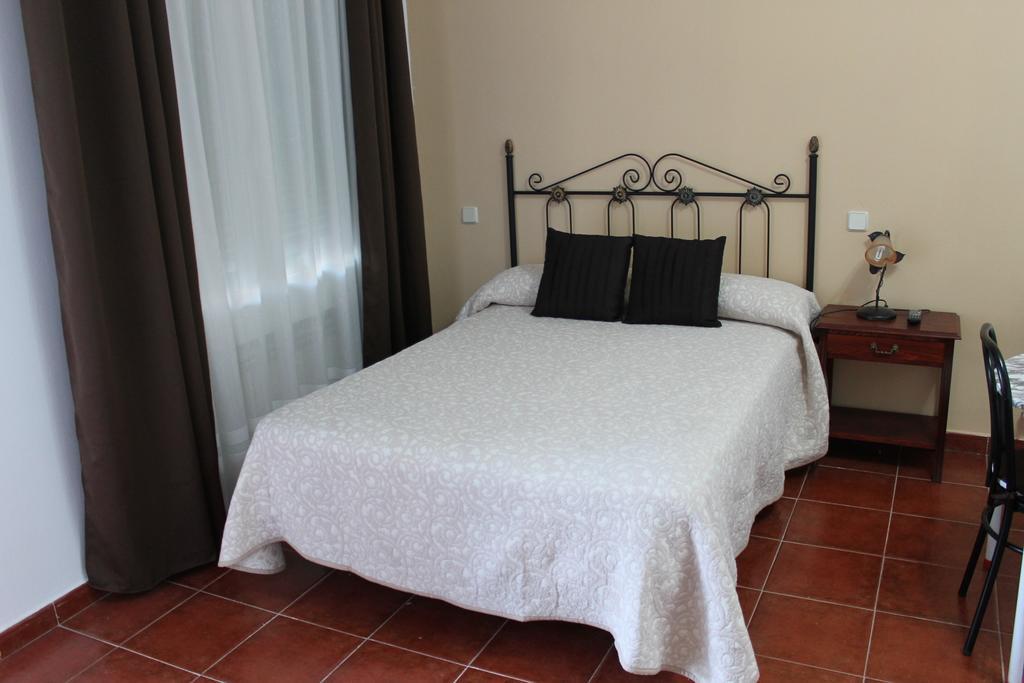 Hostal Restaurante "El Cercao" Sauca Zimmer foto